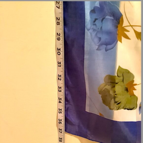 Blue and white floral scarf, 100% poly-acetate blend, 37.5 inches x 37 inches - Picture 5 of 9